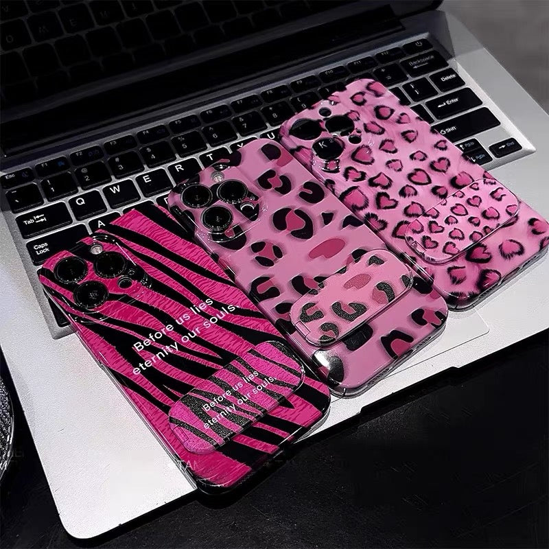 Luxe Mirror iPhone Case with Hidden Kickstand - Multi-Functional Beauty & Tech Fusion