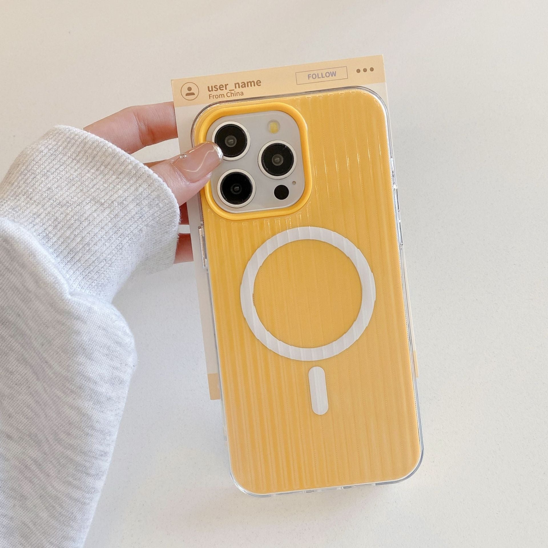Minimalist iPhone Case with MagSafe – Slim & Protective Design