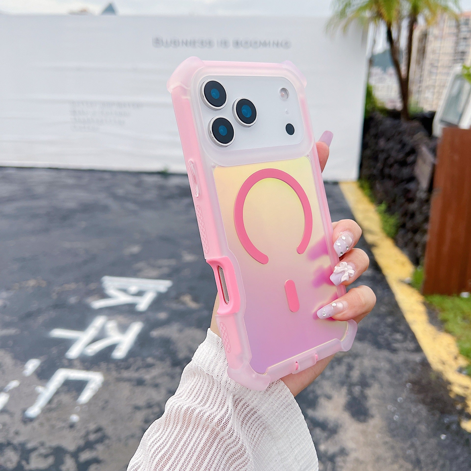 Creative Strong Magnetic Shockproof Phone Case for  iPhone 17 Pro  iPhone  16