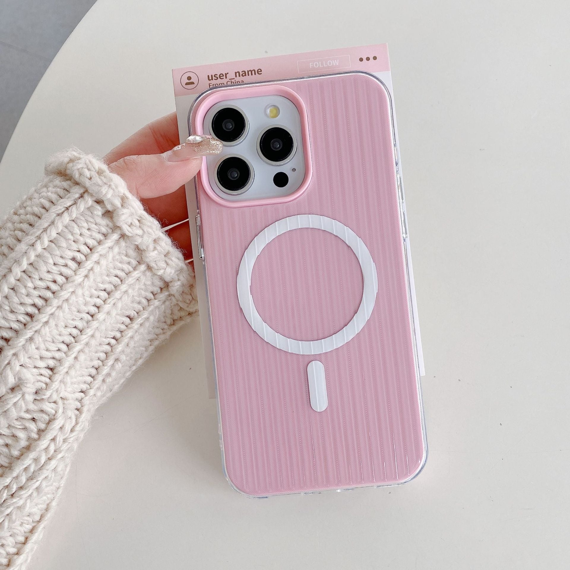 Minimalist iPhone Case with MagSafe – Slim & Protective Design